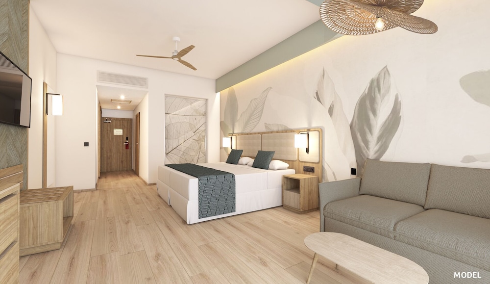 Family Room, 2 Bedrooms (C)