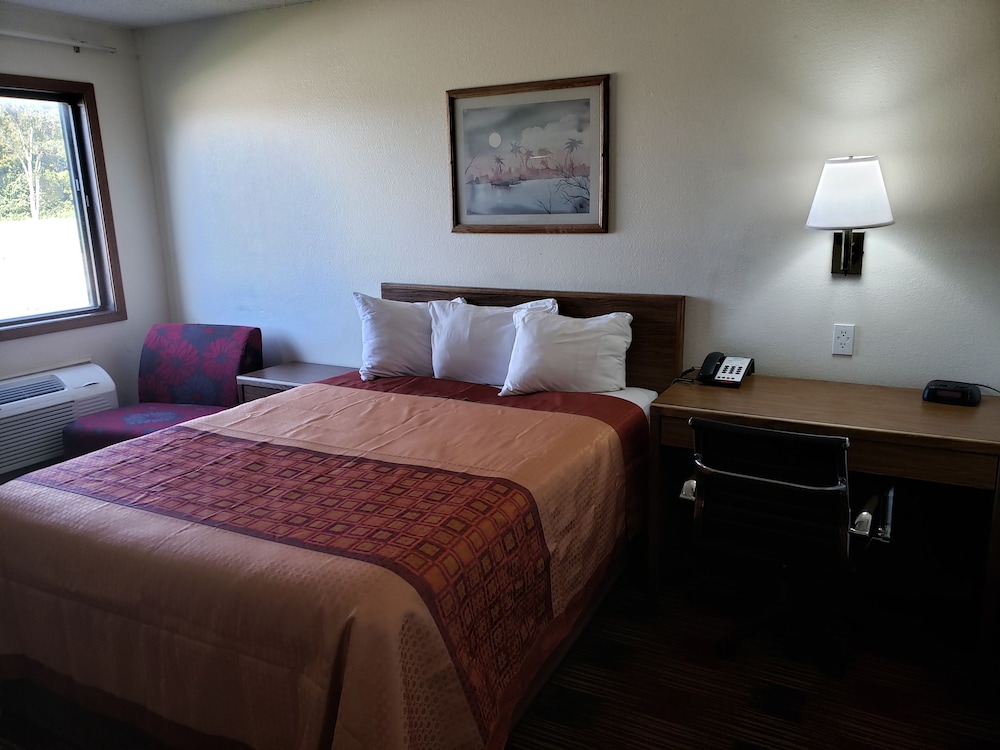 Room, 1 Queen Bed, Non Smoking - Photo 2