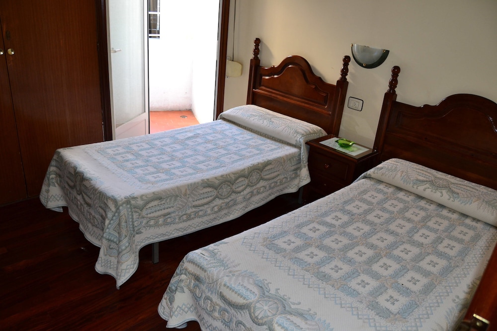 Economy Double Room photo 3