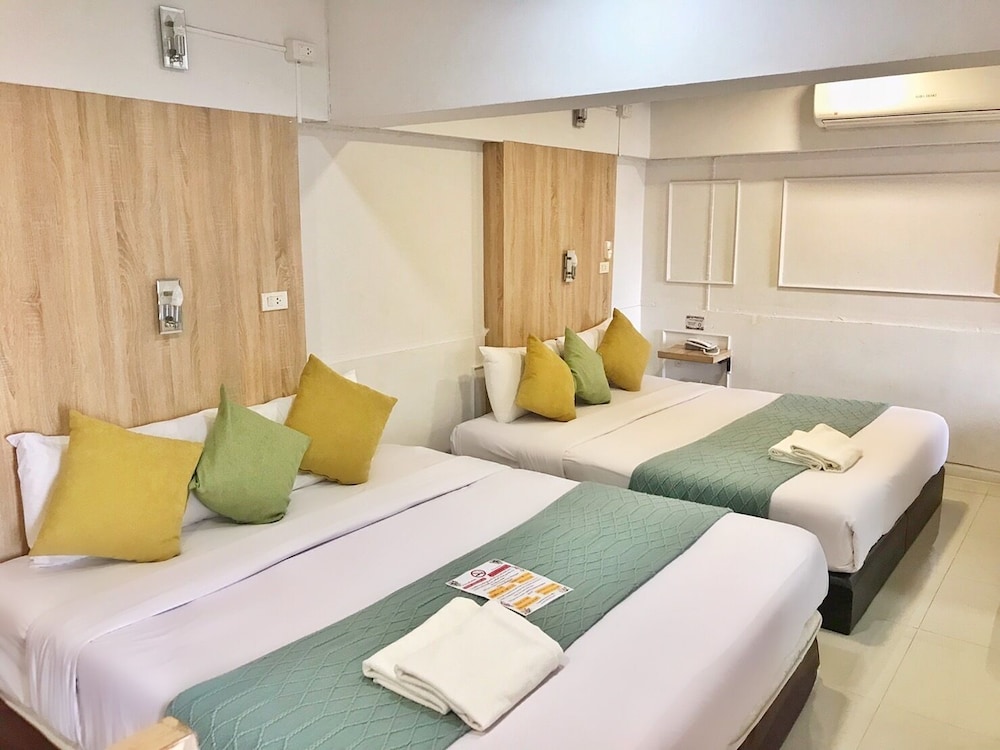 Family Room, 2 King Beds