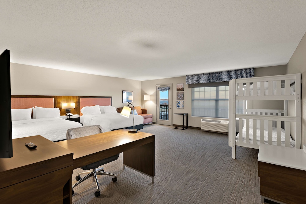 Suite, 2 Queen Beds, Non Smoking - Photo 1