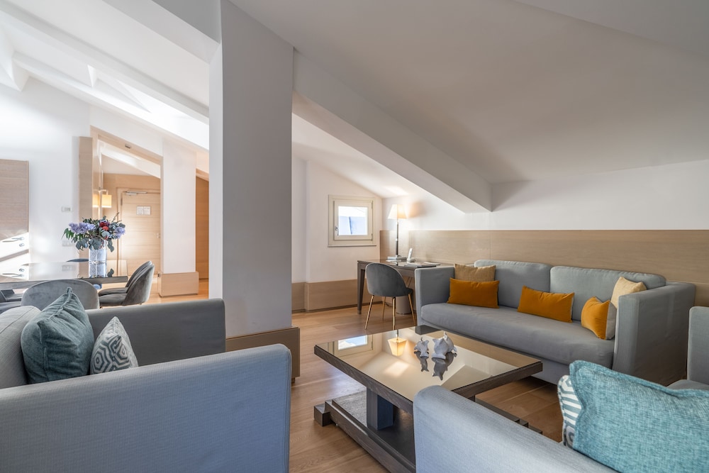 Suite, Sea View (Penthouse) - Photo 1