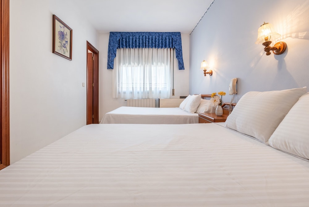 Standard Quadruple Room - Photo 1