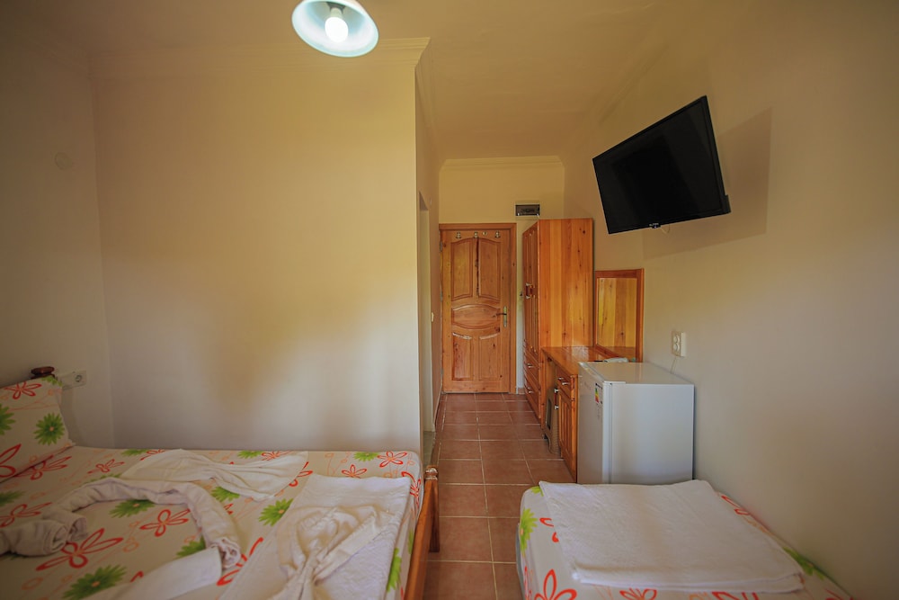 Room, Ground Floor photo 1