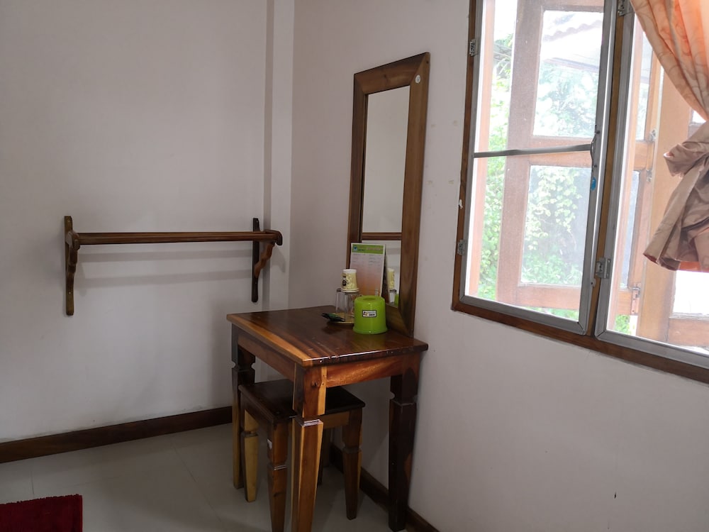 Standard Twin Room photo 3