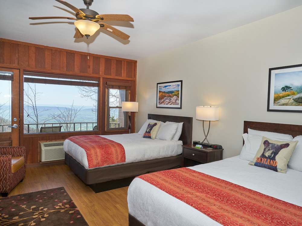 Premium Room, 2 Queen Beds - Photo 1