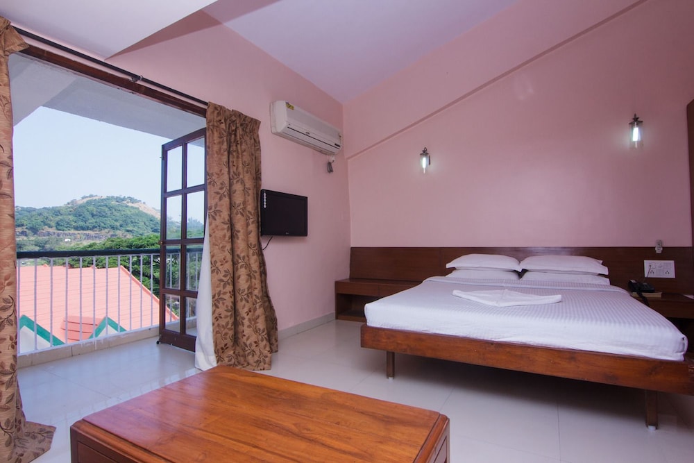 Deluxe Double Or Twin Room photo 3