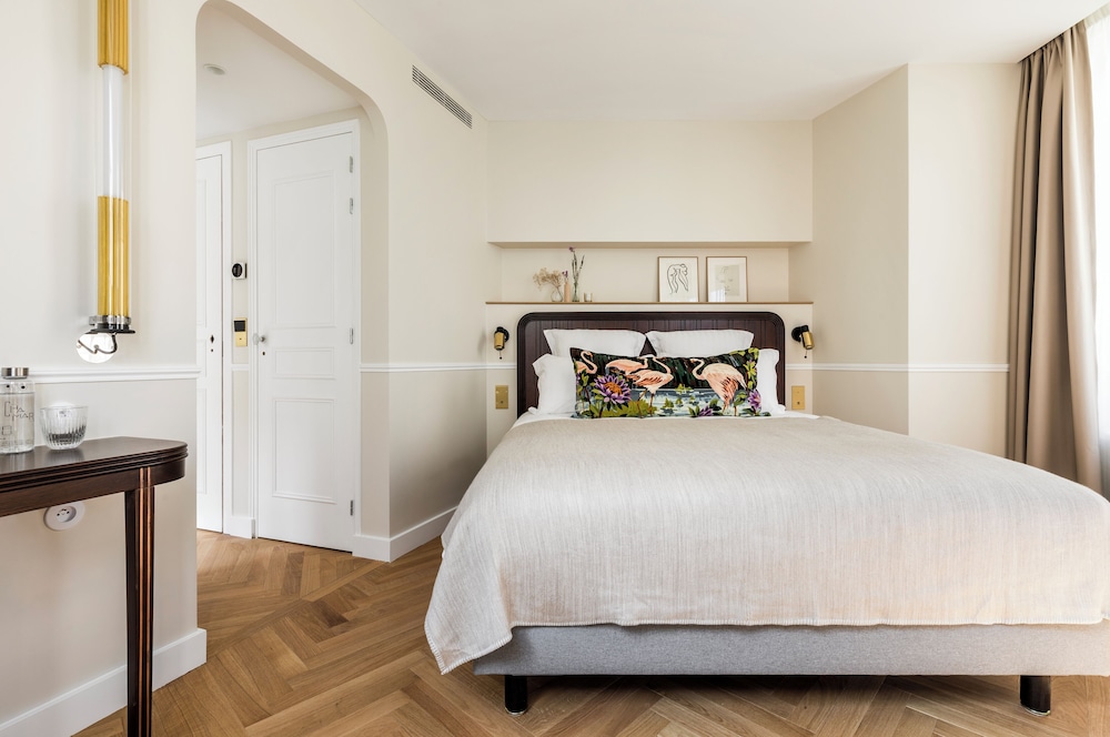 Superior Room, Balcony