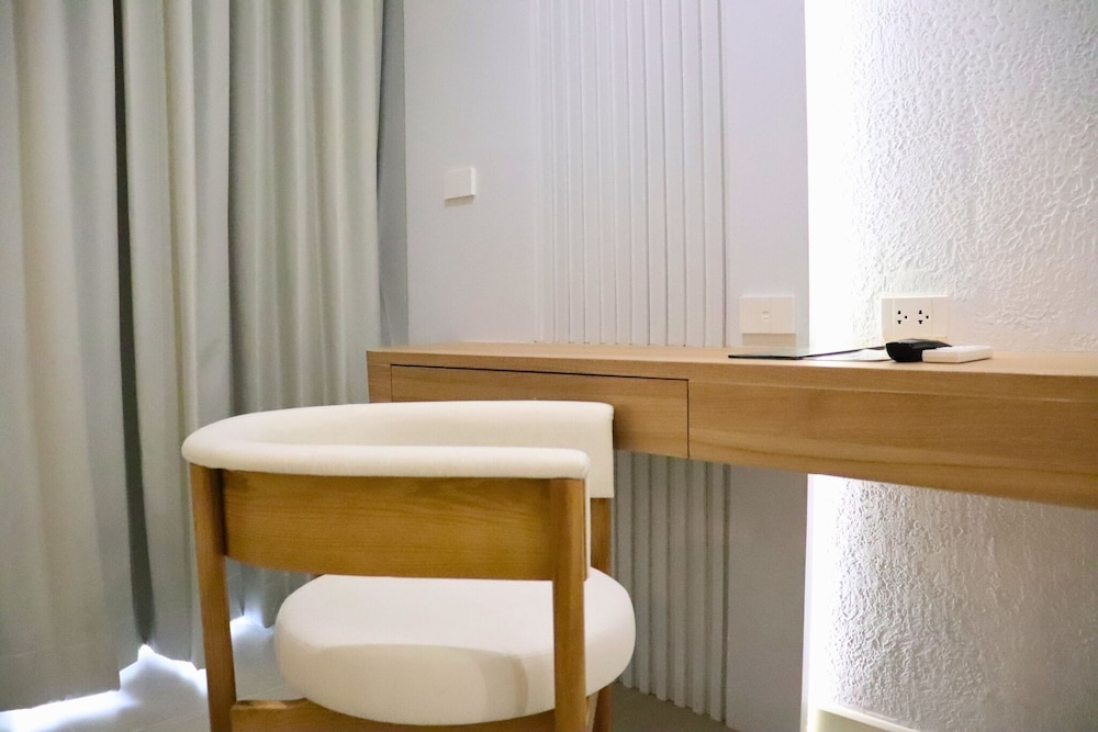 Premier Triple Room, Garden View - Photo 7