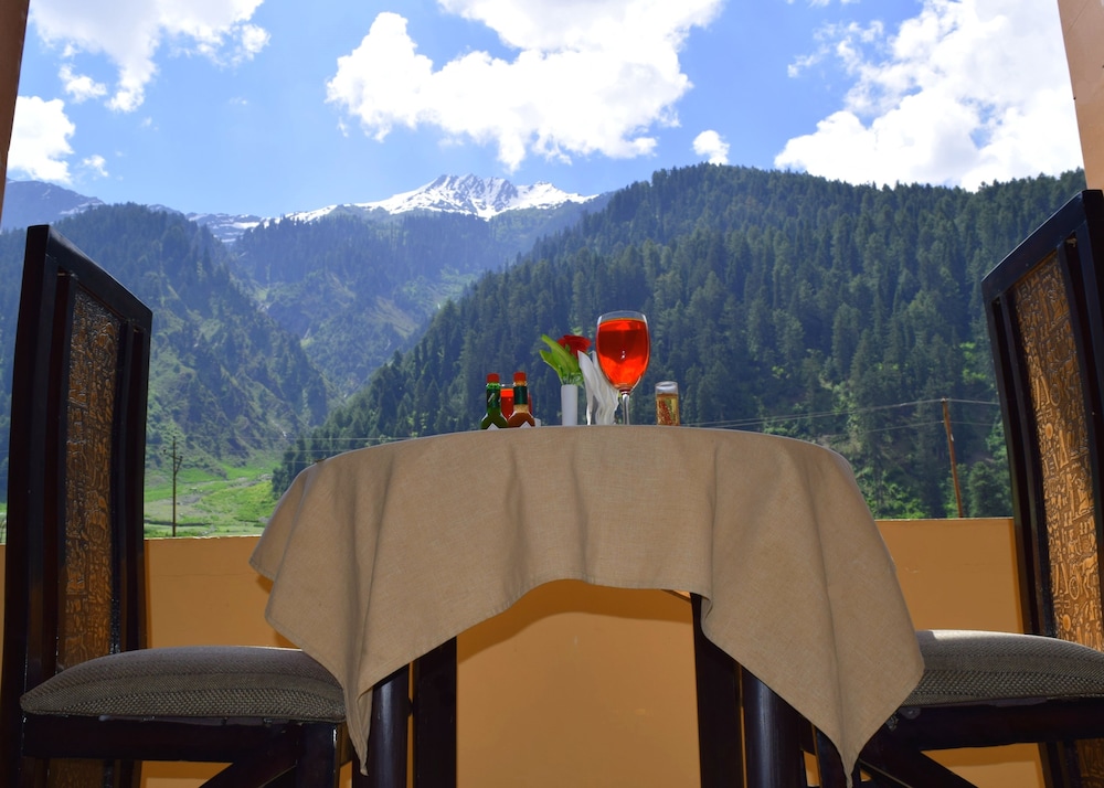 Luxury Balcony Twin Room photo 3