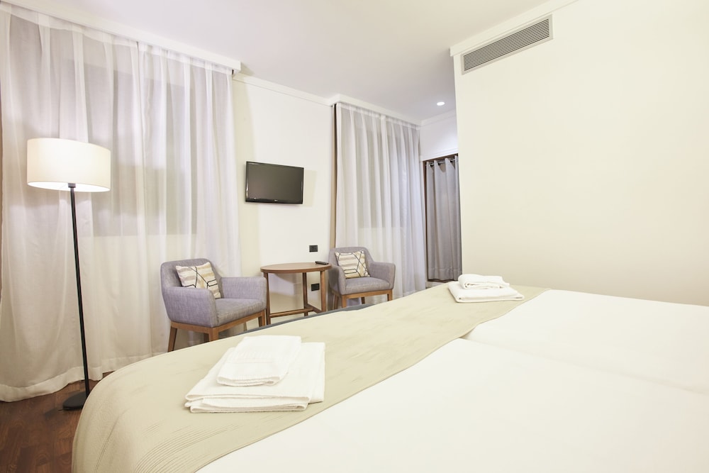 Superior Double Room - Photo 4