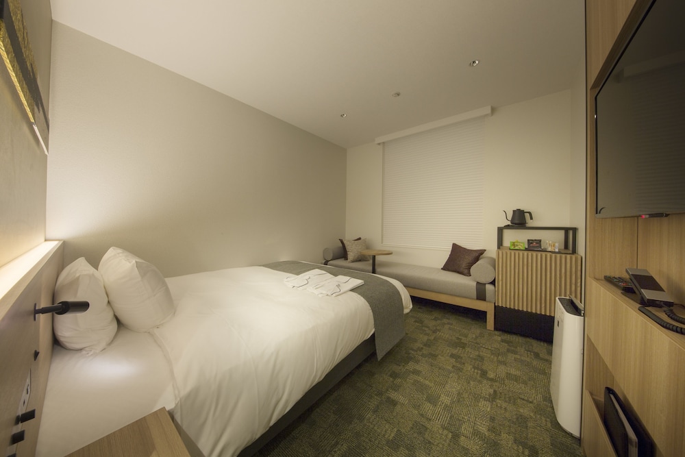 Standard Double Room, 1 Queen Bed, Non Smoking - Photo 3