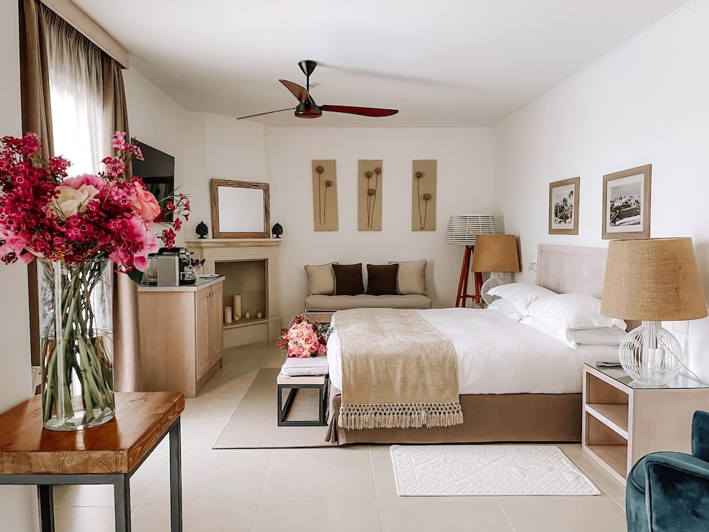 Executive Suite, Sea View
