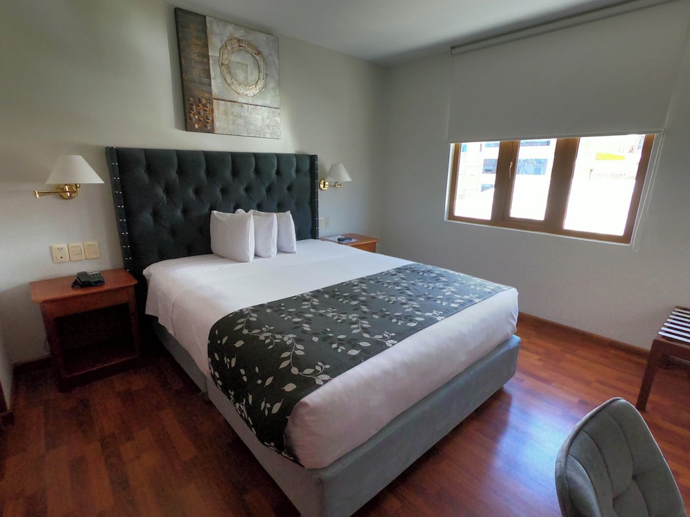 Double Room - Photo 16