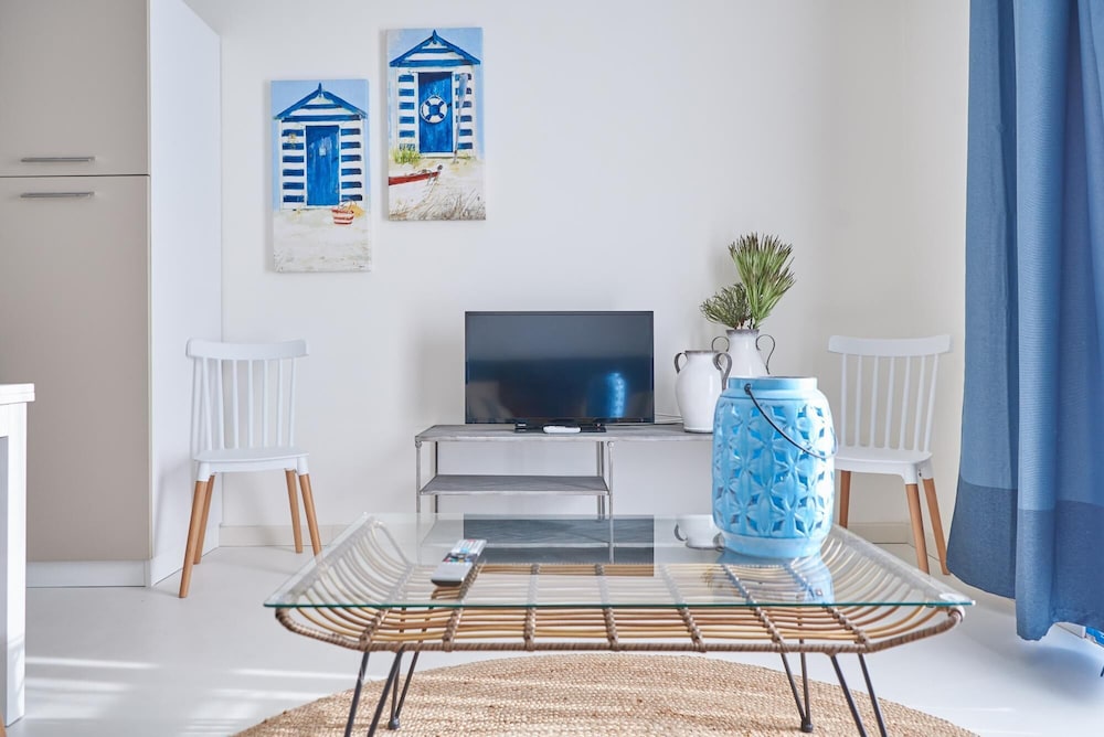 Apartment photo 1