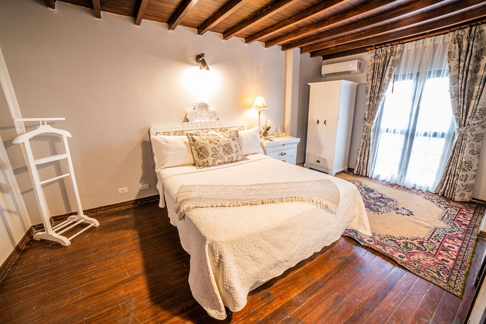 Double Room, 1 Double Bed