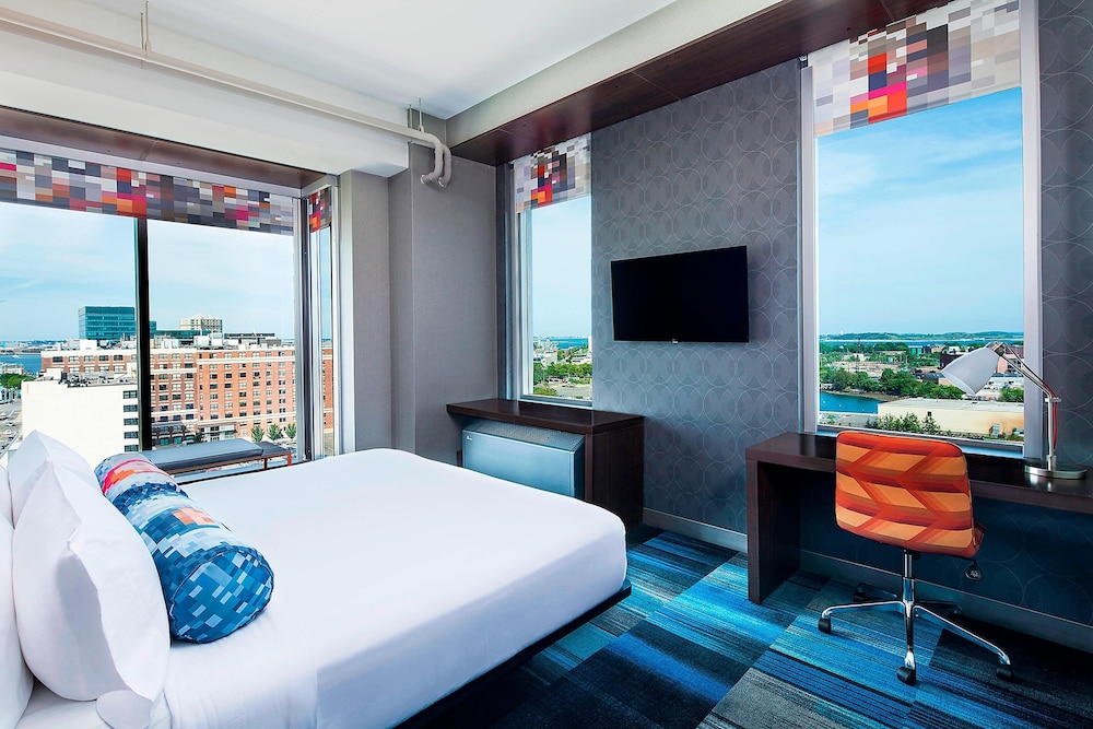 Urban, Room, 1 King Bed, City View