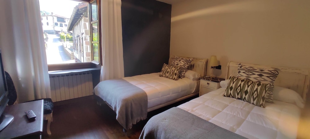 Habitación Doble Estándar o Twin, Vista a la Montaña