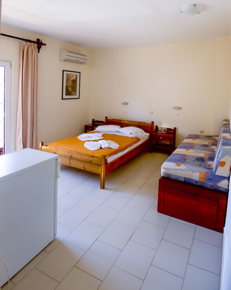 Standard Double or Twin Room photo 2