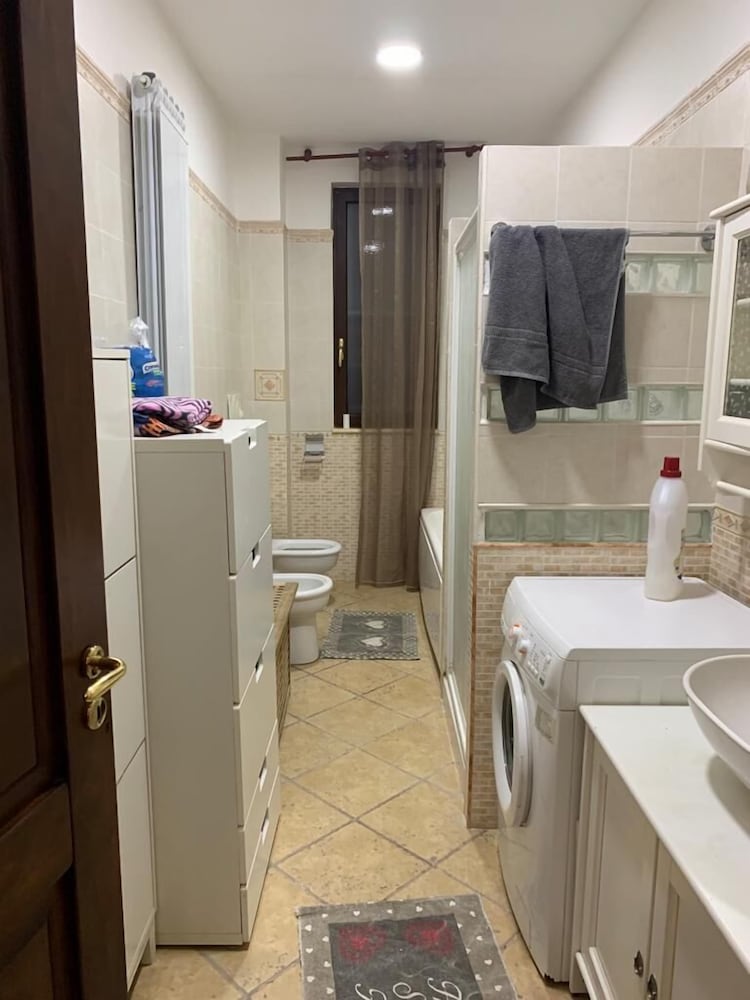Standard Double Room, Shared Bathroom photo 2