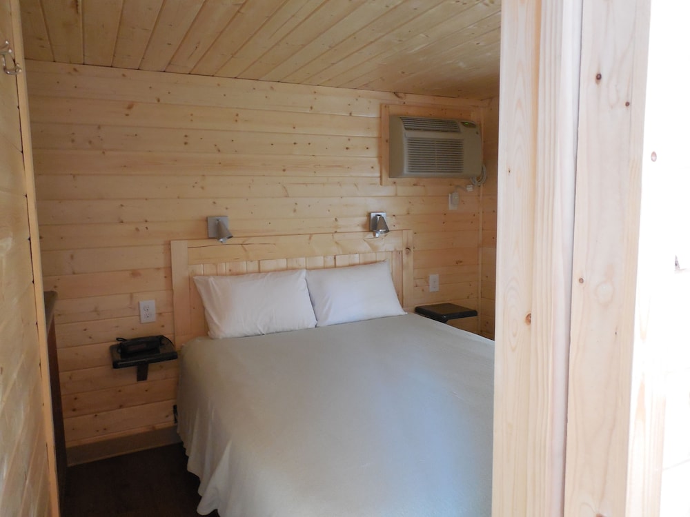 Deluxe Cabin, 1 Bedroom (Loft) photo 1