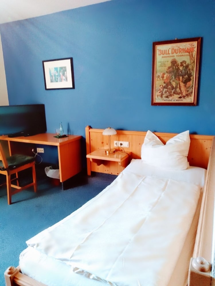 Basic Single Room