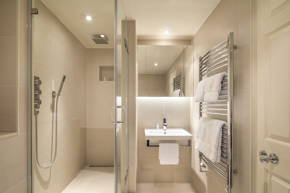 Deluxe Apartment, 2 Bedrooms (Brick Street Residence)