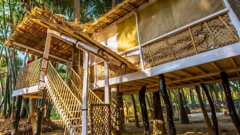 Tree House - Non AC