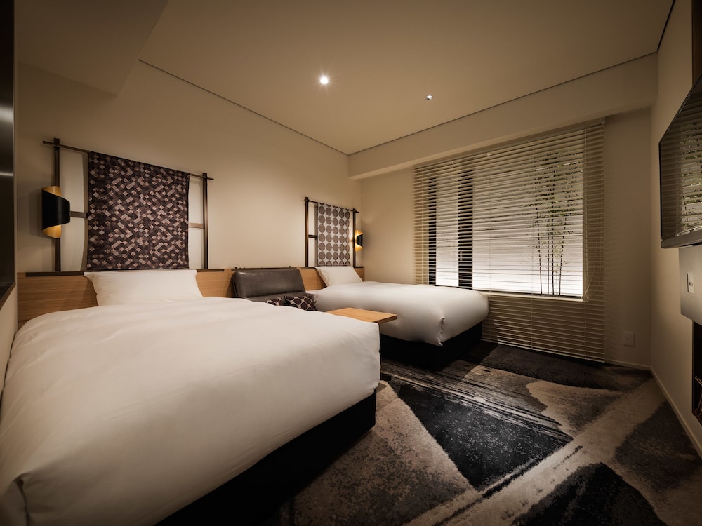 Universal Twin Room