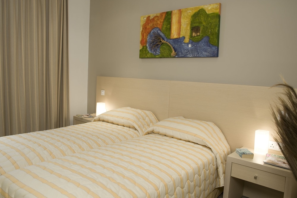Standard Room (Inland View) - Photo 1