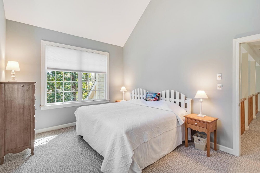 House, Multiple Beds, Kitchen, Garden View photo 2