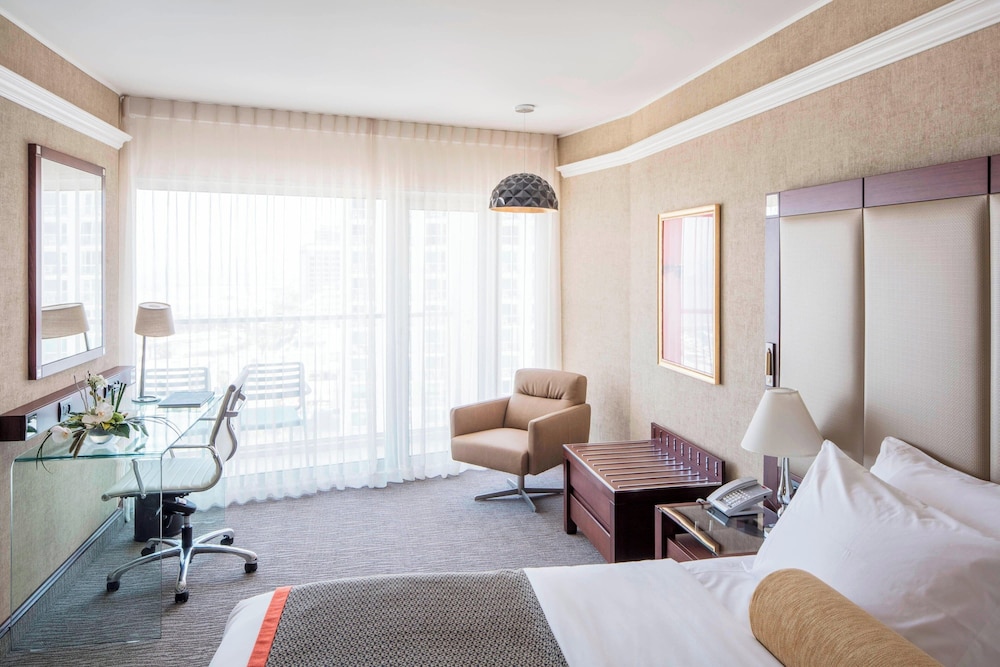 Executive Room, 1 King Bed, Sea View (Balcony) - Photo 1