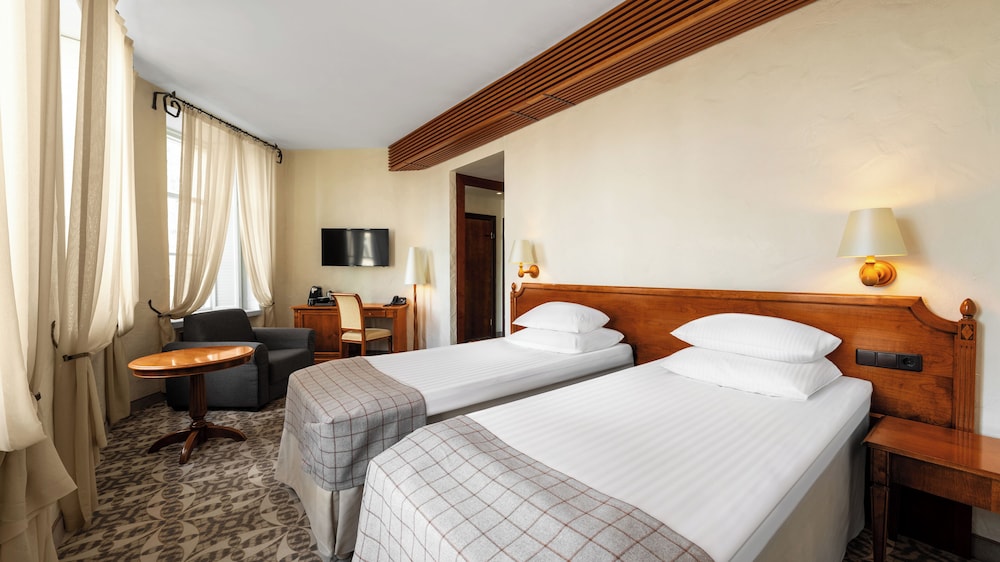 Superior Double or Twin Room - Photo 2