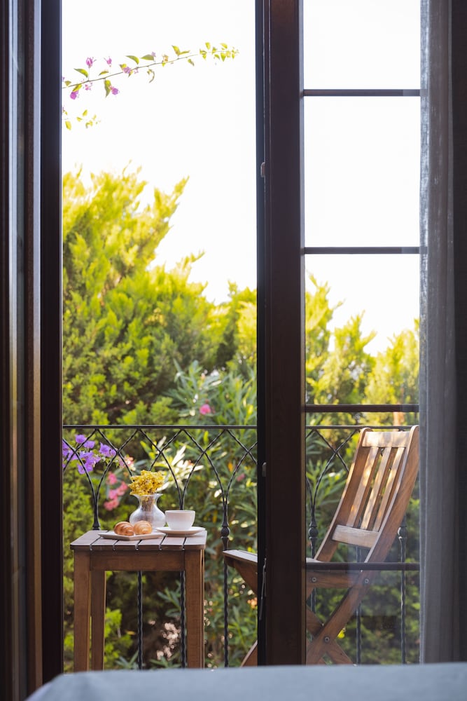 Deluxe Double or Twin Room, 1 Double or 2 Twin Beds, Balcony photo 2