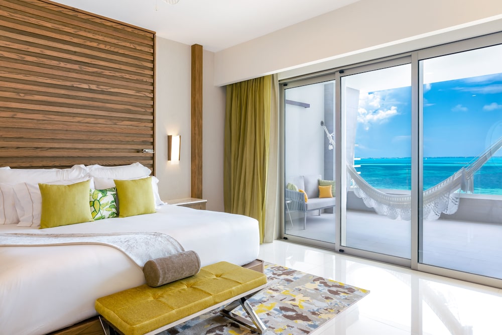Junior Suite Vista al Mar 1 Cama King - Solo Habitación