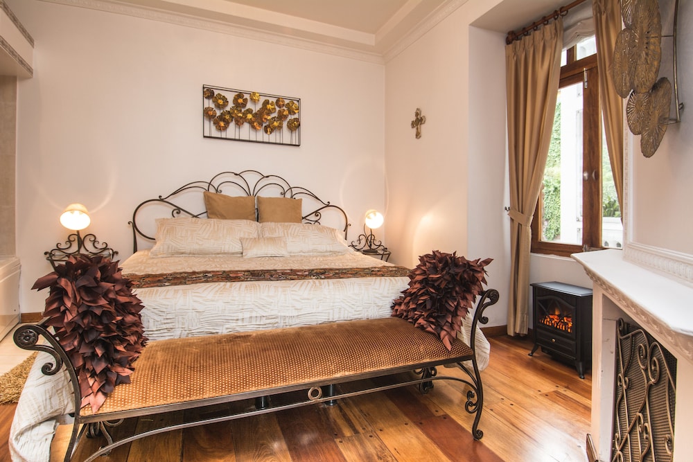 Royal Suite photo 2