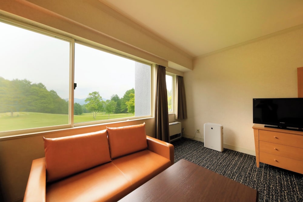 Basic Twin Room, 2 Bedrooms, Non Smoking (with Shower)