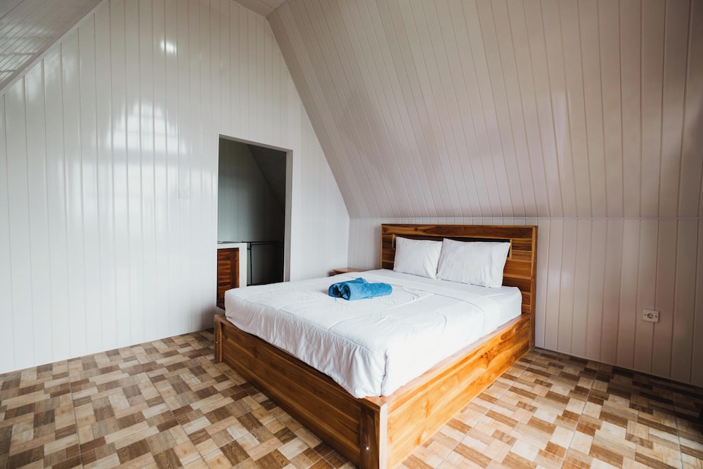 Deluxe Room - Photo 7