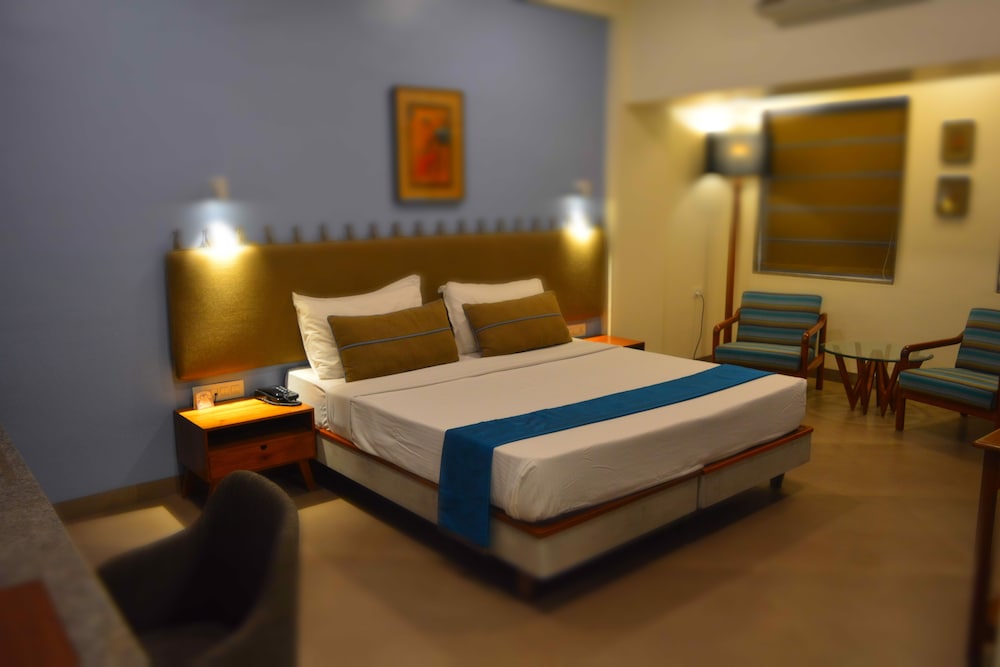 Deluxe Room, 1 Double or 2 Twin Beds