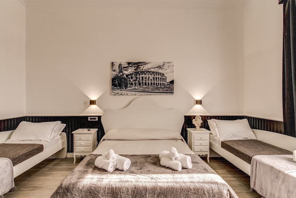Deluxe Quadruple Room, Multiple Beds photo 1