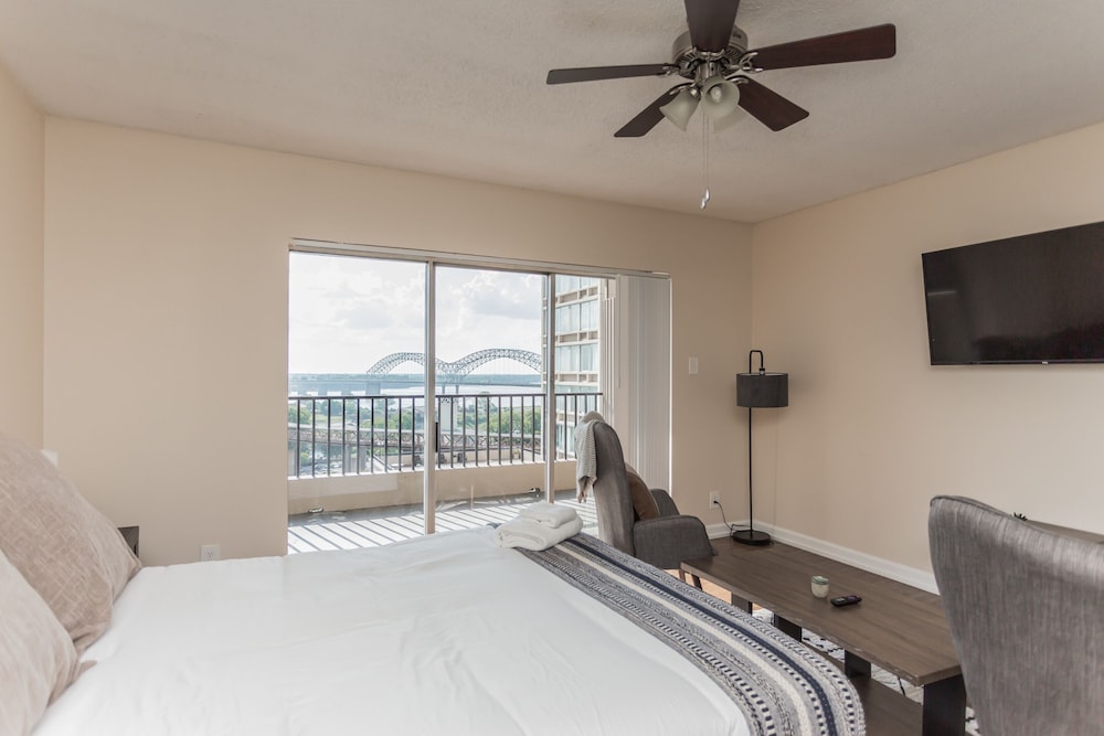 Classic Studio, River View photo 3