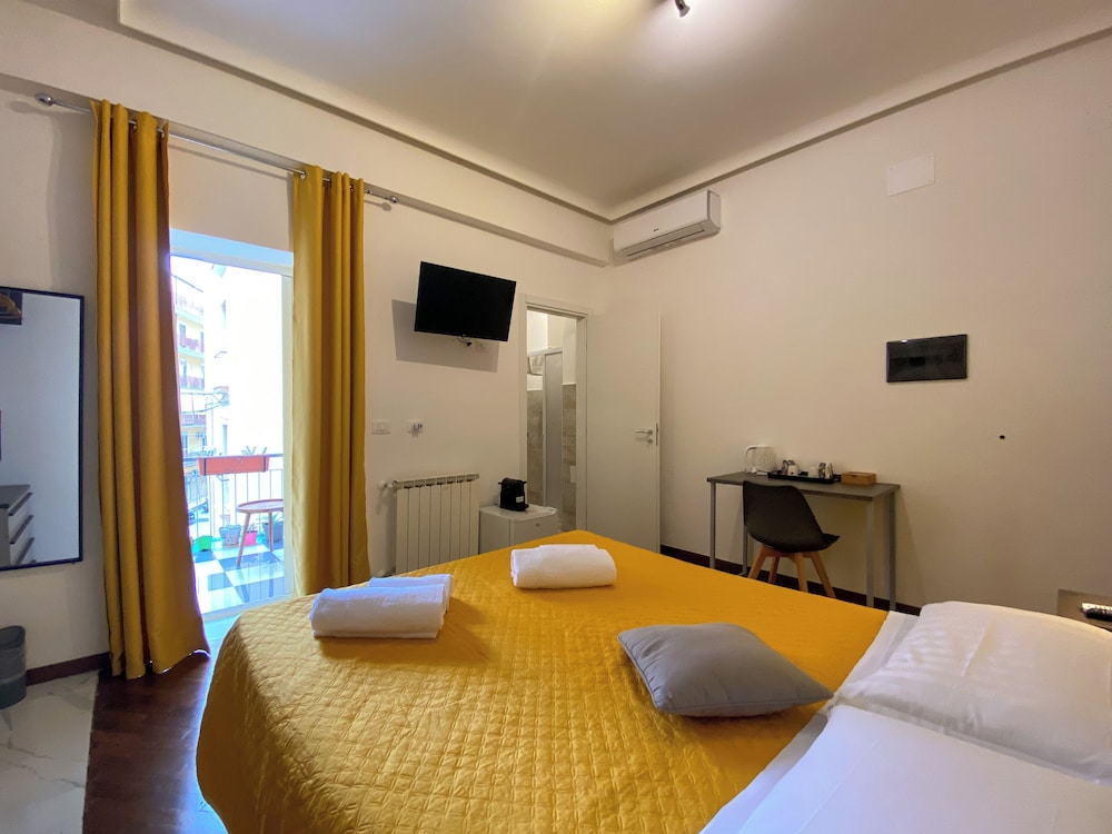 Room, Balcony photo 2