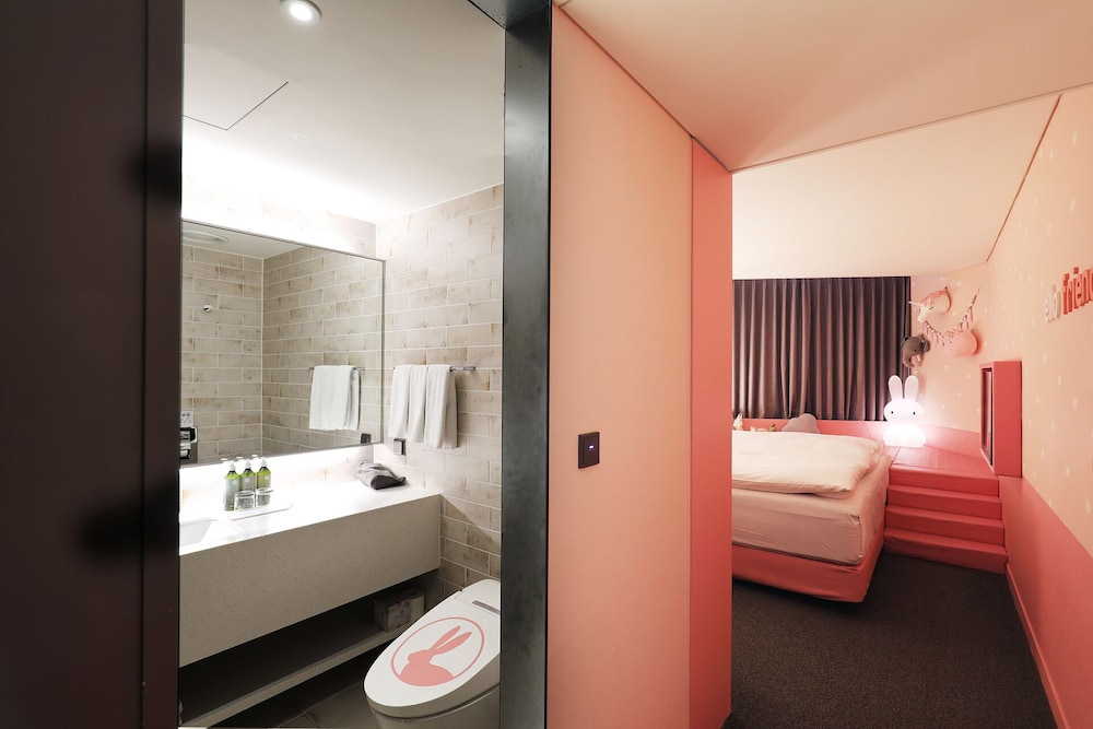 Kids Room (Complimentary Pool Access for 3) - Photo 3