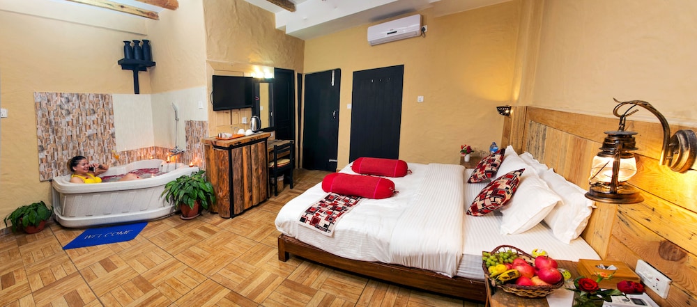 Superior Room, 1 Bedroom, Hill View