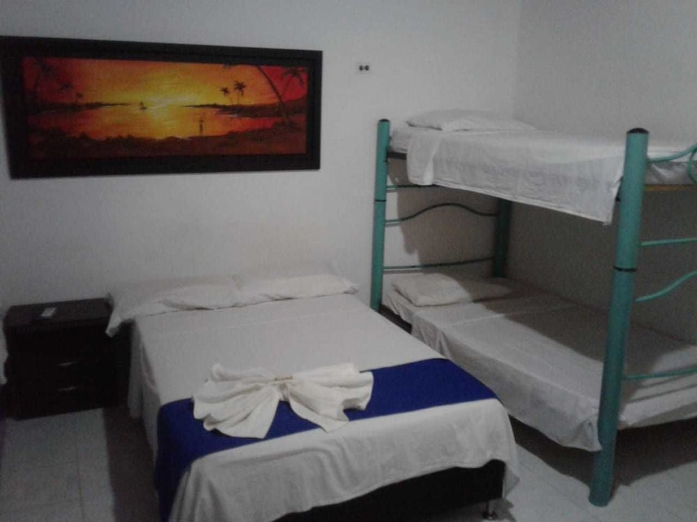 Family Room, Multiple Beds