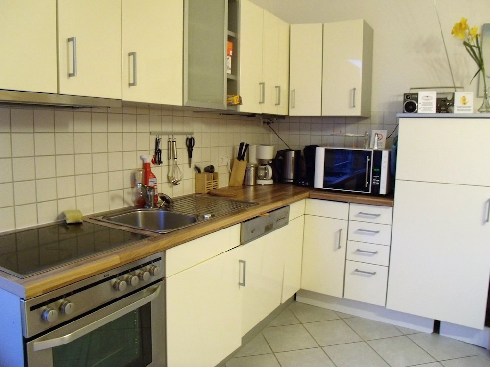 Apartment, 2 Bedrooms, Kitchen photo 2