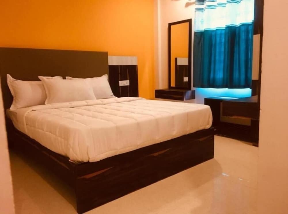 Superior Room, 1 King Bed
