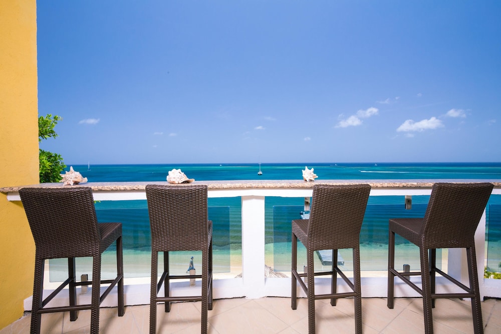 Condo, 3 Bedrooms, Terrace, Ocean View photo 3