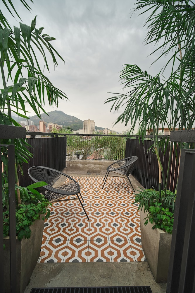Premium Room - Photo 5