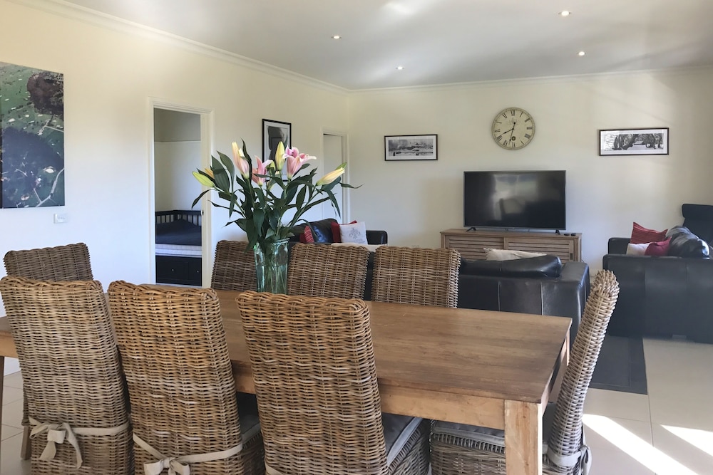 Executive House photo 3